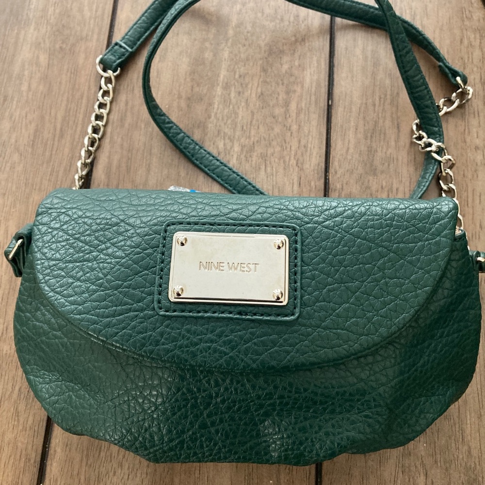 Emerald green crossbody Nine West purse